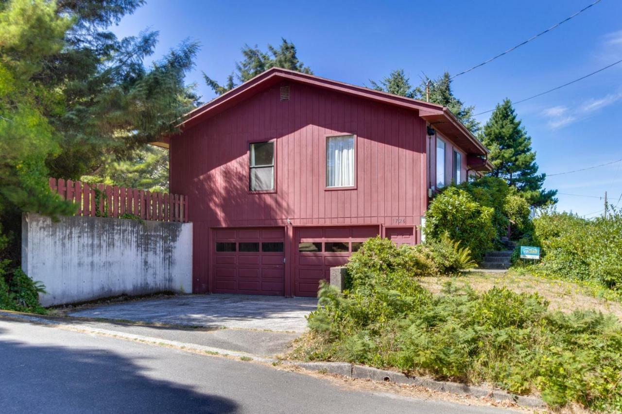 The Eagle'S Nest Apartment Lincoln City Exterior photo