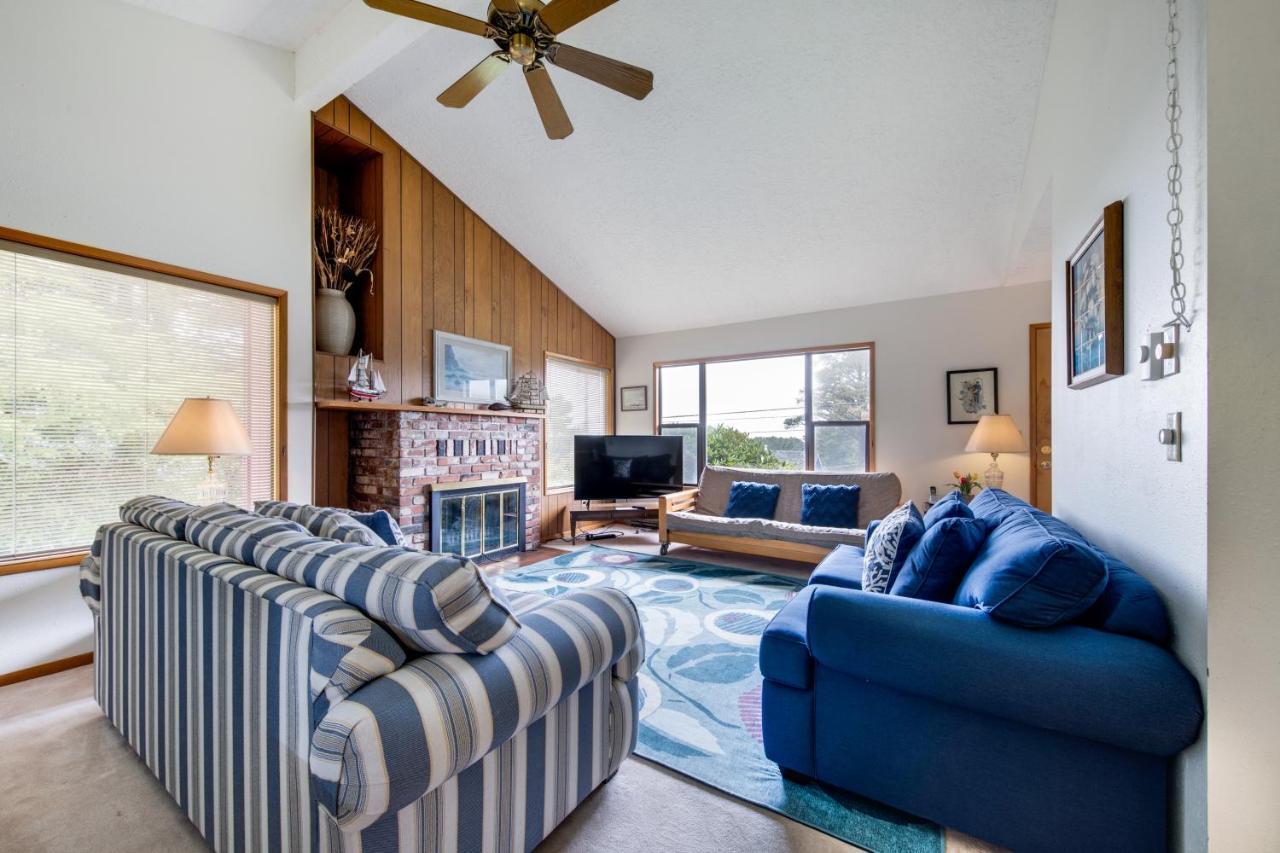 The Eagle'S Nest Apartment Lincoln City Exterior photo