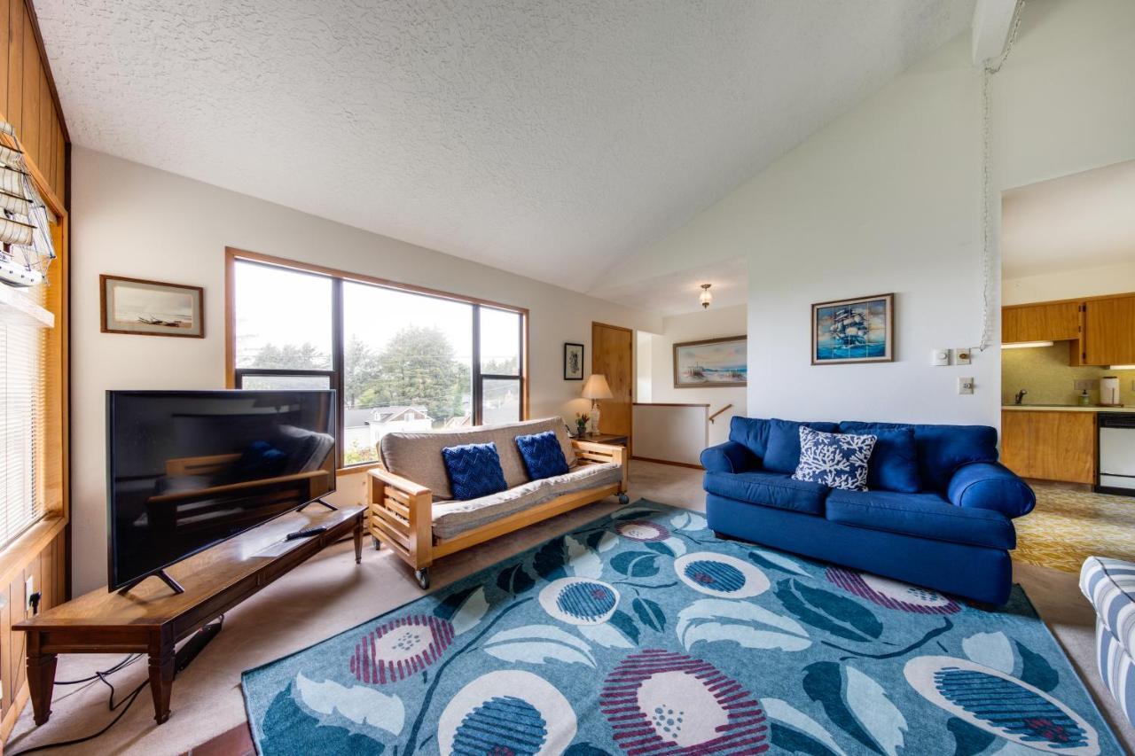 The Eagle'S Nest Apartment Lincoln City Exterior photo